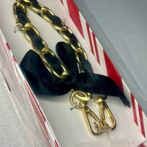 Elegant Gold and Black Wristlet Strap for Phone